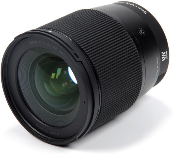 Sigma 402963 16mm f/1.4 DC DN Contemporary Lens for Micro Four Thirds, Black - Image 9